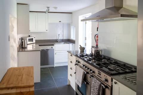Charlestown Cottage, Woodburner, Gardens & Parking Екстер'єр фото