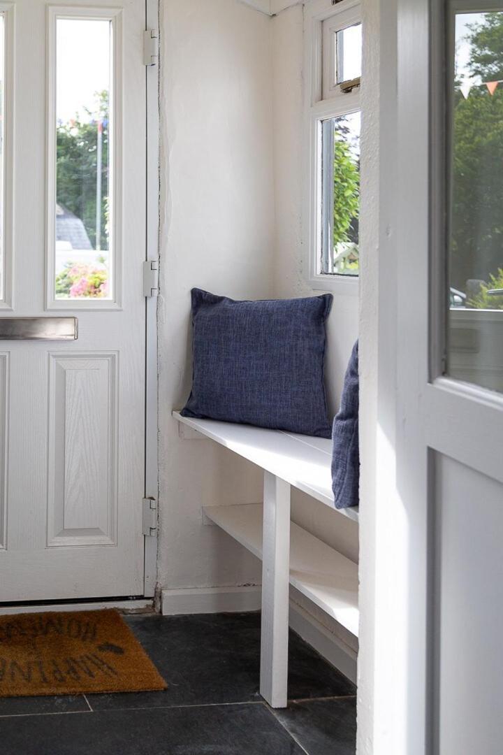 Charlestown Cottage, Woodburner, Gardens & Parking Екстер'єр фото