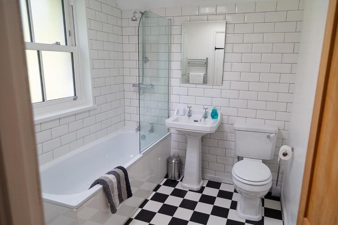 Charlestown Cottage, Woodburner, Gardens & Parking Екстер'єр фото