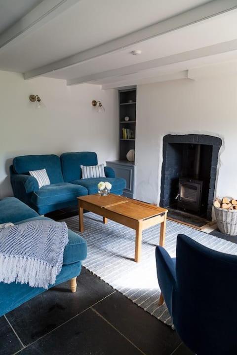 Charlestown Cottage, Woodburner, Gardens & Parking Екстер'єр фото